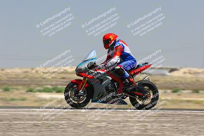media/Aug-03-2025-TrackDaz (Sun) [[bf4a71acf9]]/A Group/12pm (Wheelie Bump)/